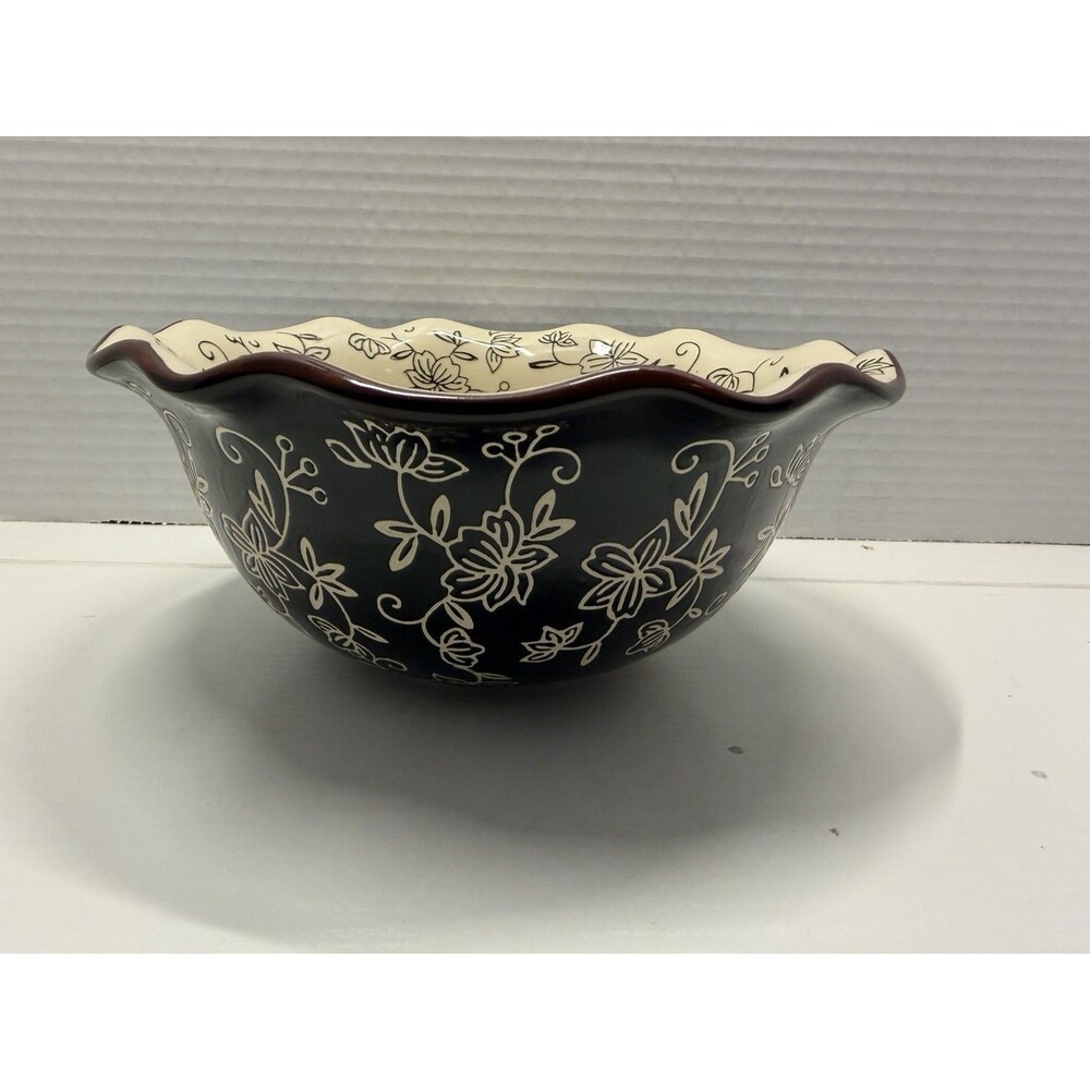 Temptations Floral Lace Black 1.0 QT Black Bowl